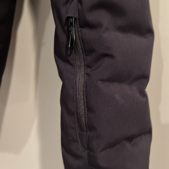 Ladies Spyder ski jacket with real fur hood. Luxury jacket in perfect condition! - Picture 5 of 6